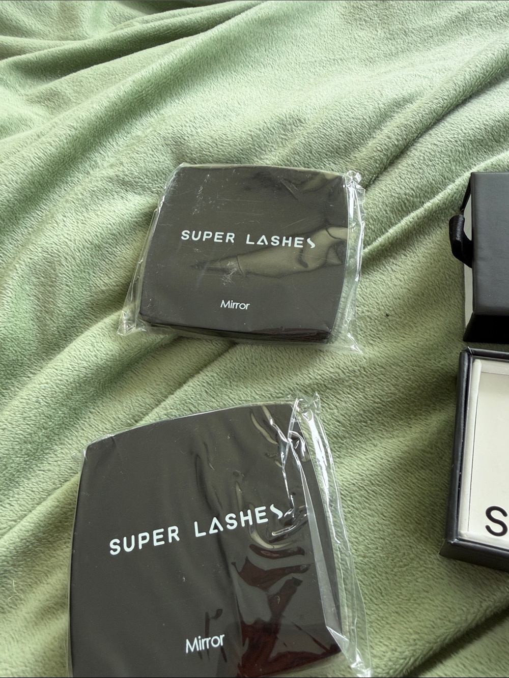SUPER LASHES Flat Top Tweezer and mirror  2 pack - Picture 2 of 2
